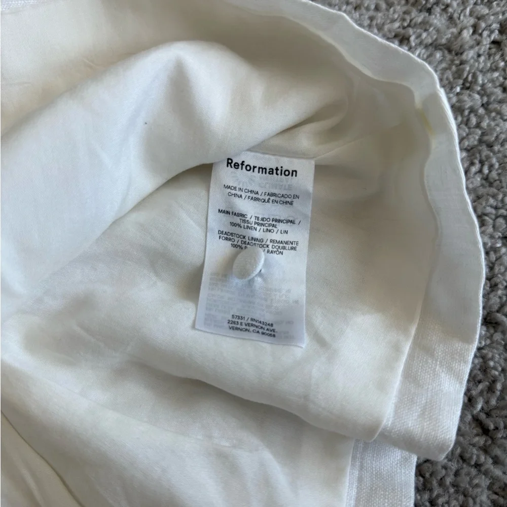 Reformation Linen Size 4 - Picture 9 of 13